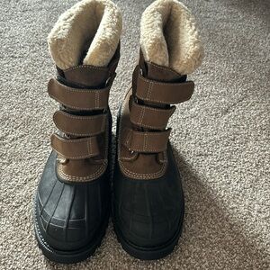 Women’s Velcro, L.L. Bean snow boots